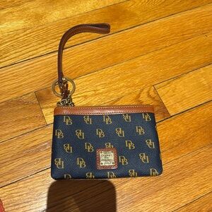 Dooney and Bourke small wristlet